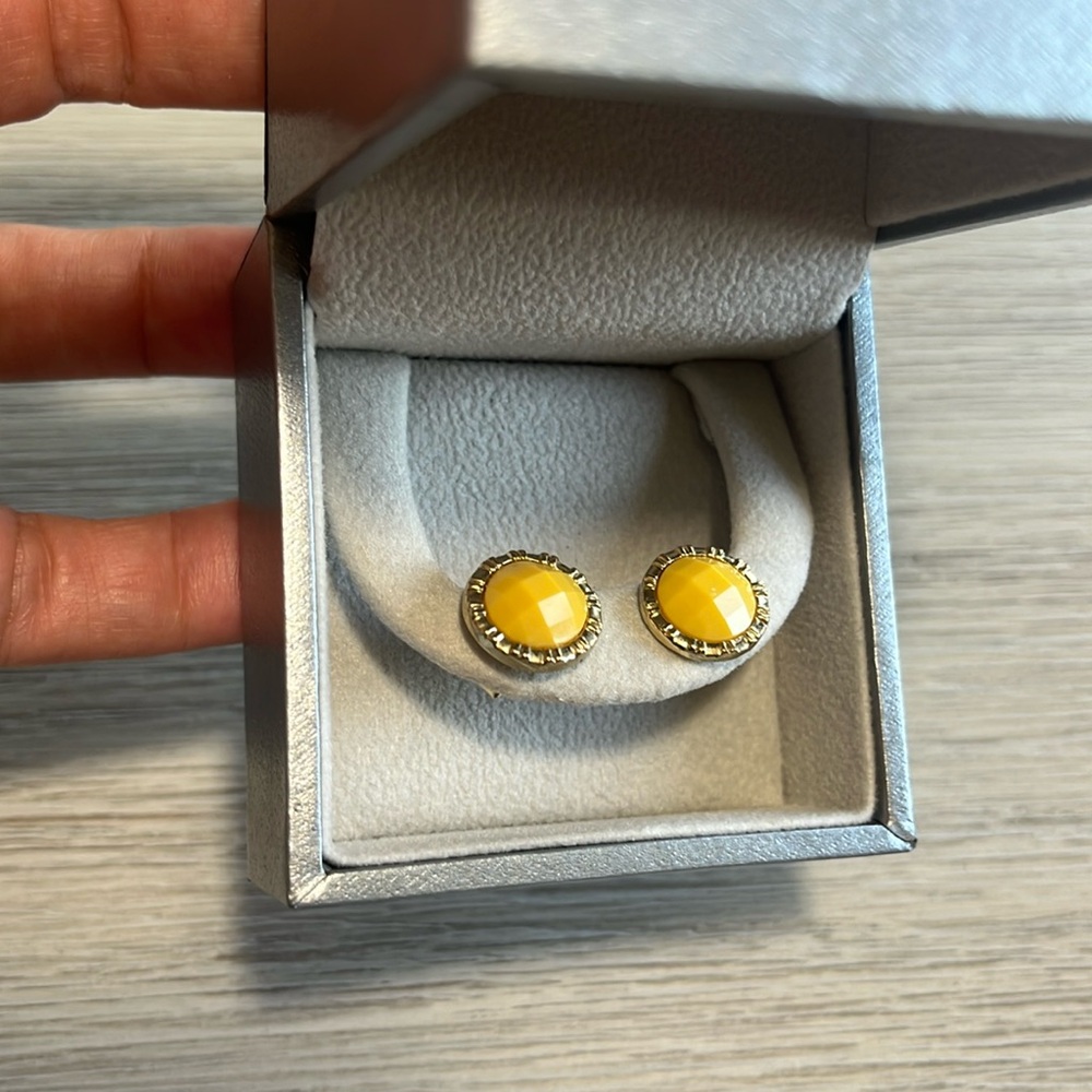 Banana republic women's yellow earrings